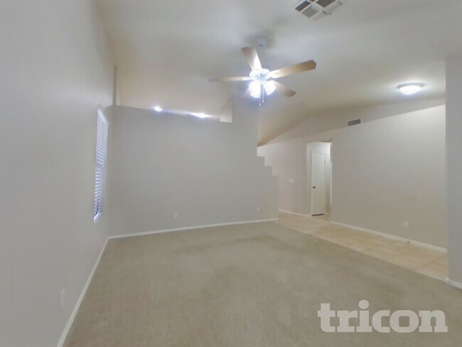 Foto del edificio - 10853 W Sands Dr