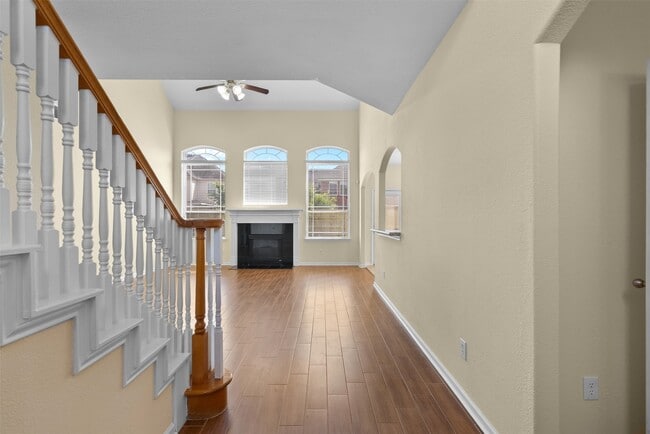 Foto del edificio - 6007 Marble Hollow Ln