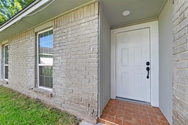 Foto del edificio - 5231 Wickview Ln