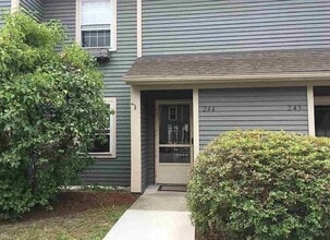 Building Photo - 64 Pine Ledge Ct