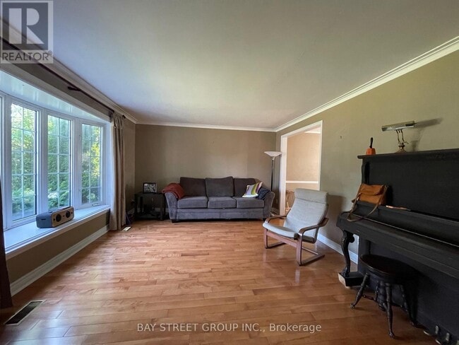 Building Photo - 129 Sherwood Forest Dr