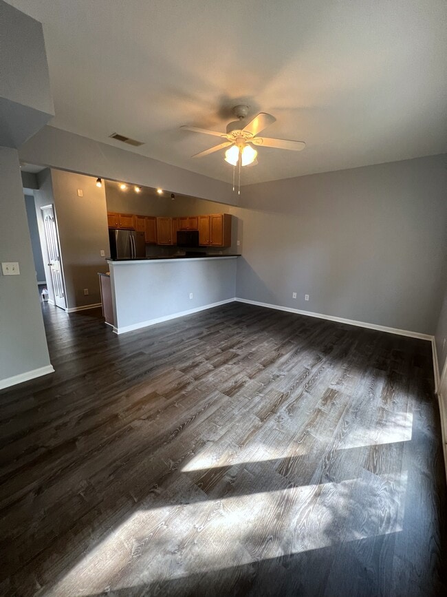 Building Photo - 1309 Duncan Gardens Dr