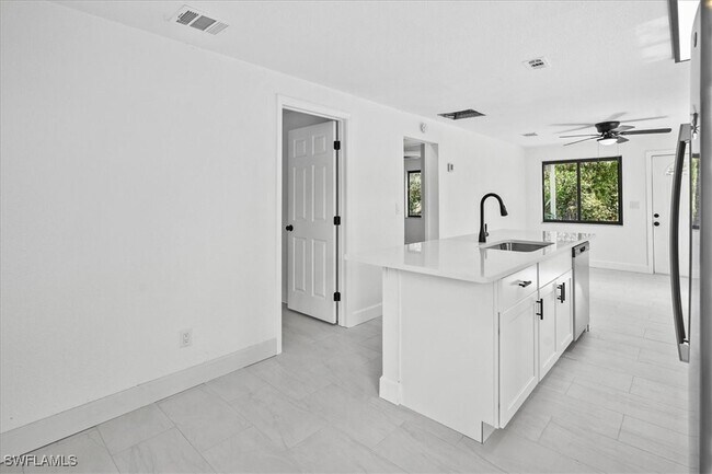 Foto del edificio - 3652 Hibiscus Ave