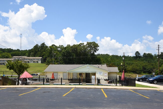 Building Photo - Riverbend Apartments