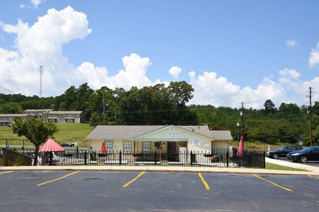 Foto del edificio - Riverbend Apartments