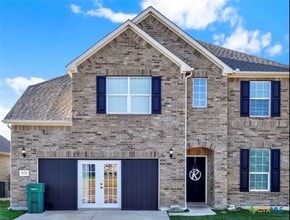 Building Photo - 824 Vintage Wy