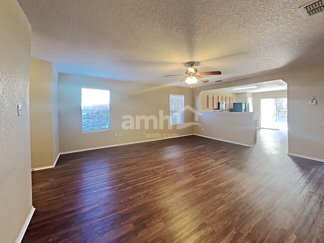 Foto del edificio - 3422 Ashleaf Wells