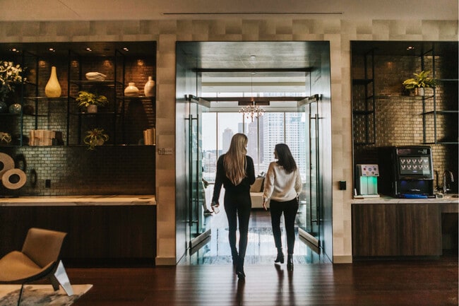 Building Photo - Hub50House