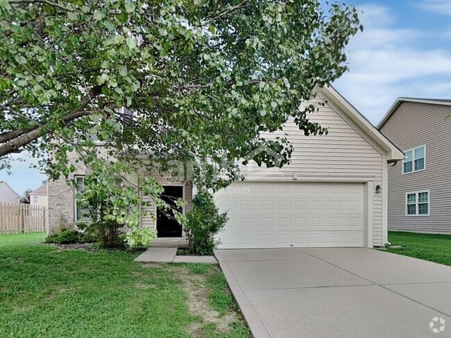 Building Photo - 5647 James Blair Dr