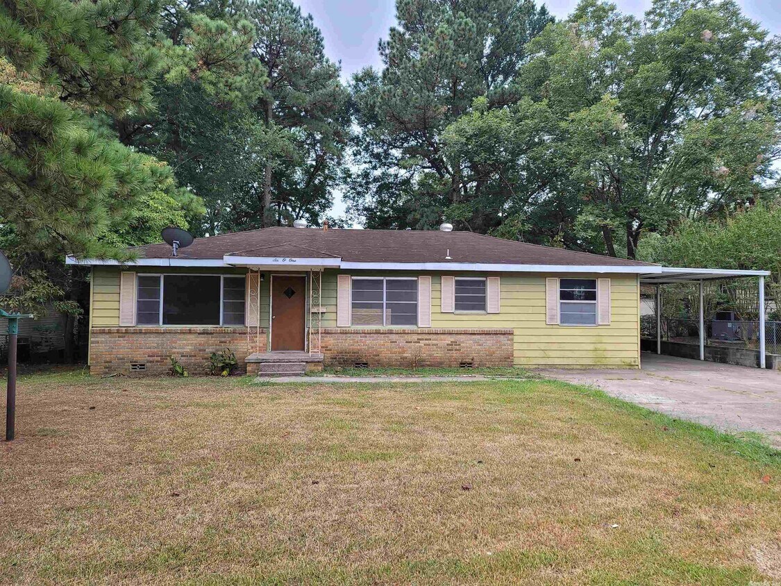 Primary Photo - 601 Harpole St