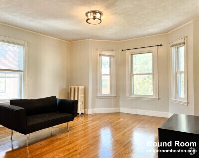 Building Photo - 14 Smythe St
