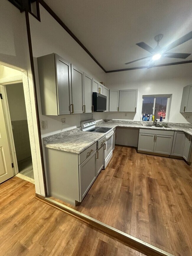 Foto del edificio - 4114 Secor Rd