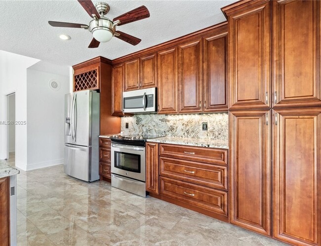 Building Photo - 21344 Escondido Way S