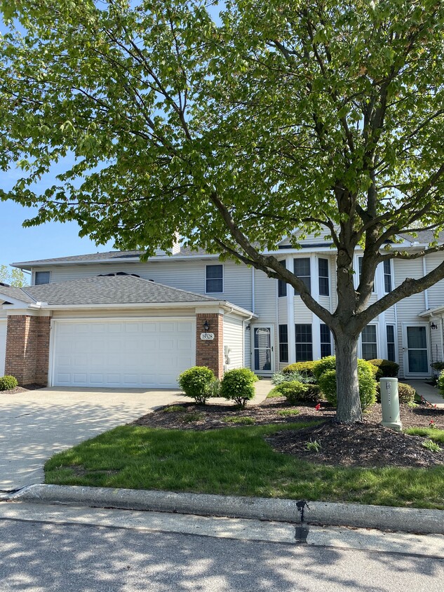 Foto principal - 19328 Bradford Ct