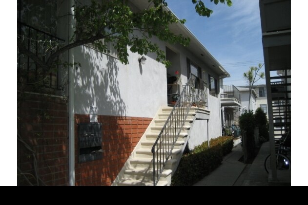 Building Photo - 1123 17th St