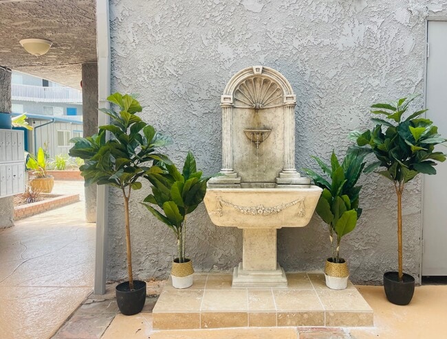 ¡Fuente - Torrance Terrace