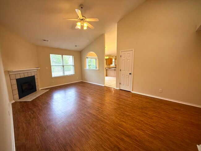 Building Photo - 1413 Kinloch Ct
