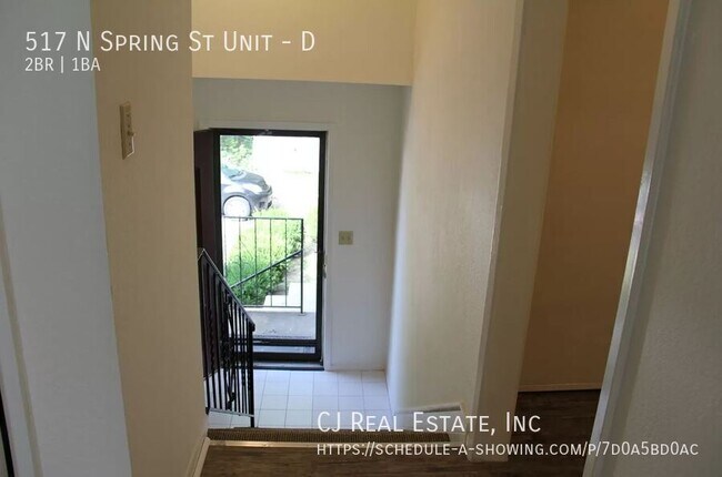 Foto del edificio - 517 N Spring St