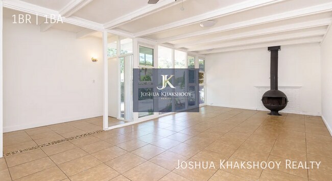 Building Photo - 11304 Isleta St