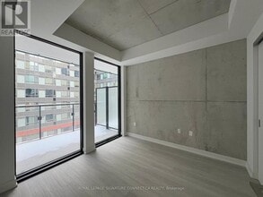 Building Photo - 284 King St E