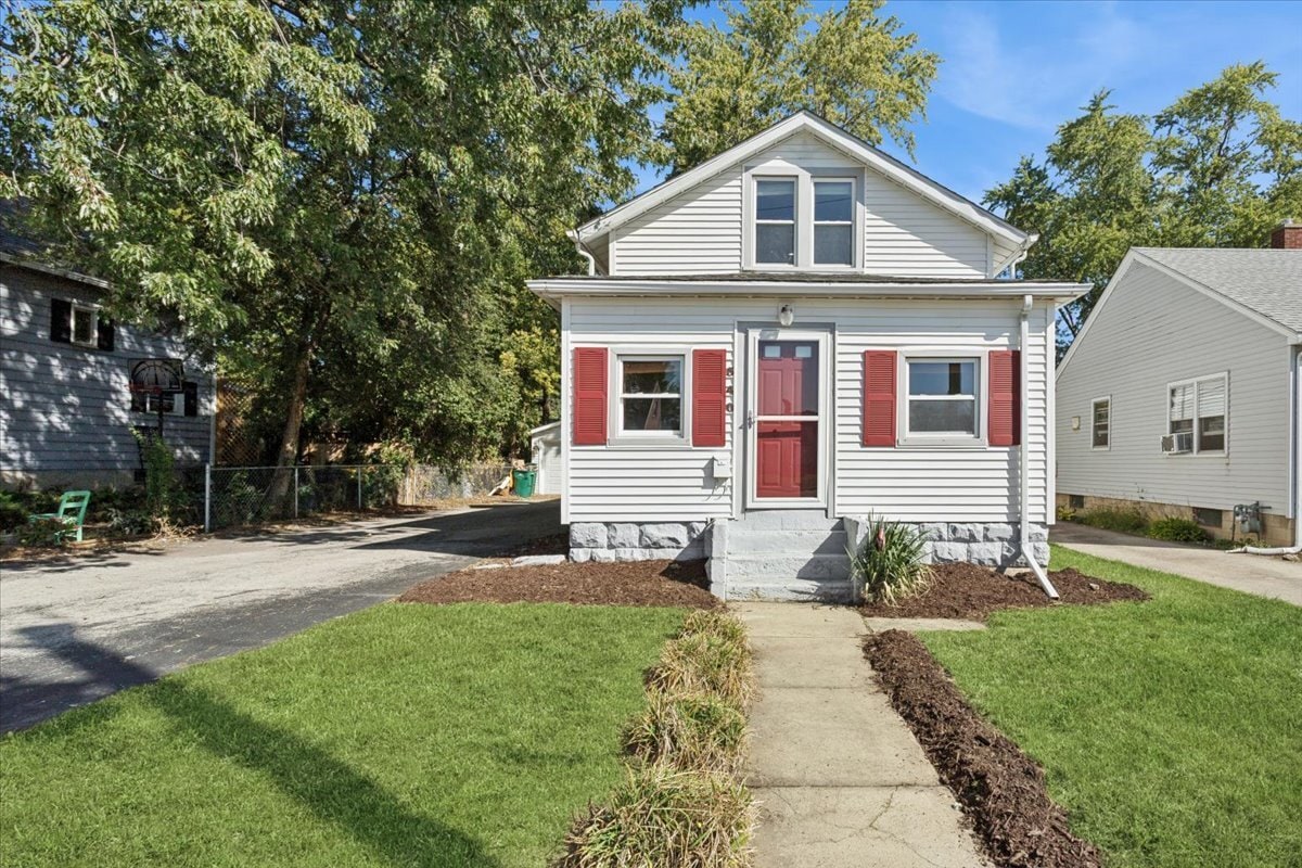 Foto principal - 540 E 4th St