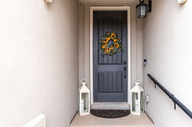 Building Photo - Stunning Flying Horse Patio Home with Stunning Views!!