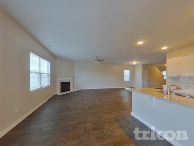 Foto del edificio - 3012 Bishop Ln