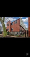 Crystal St TownHouses - 1733 W Crystal St