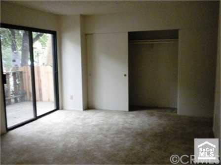 Primary Photo - 1255 N Los Robles Ave