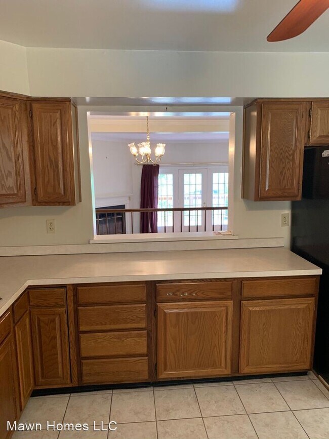 Building Photo - 2 br, 2.5 bath House - 4 River Way