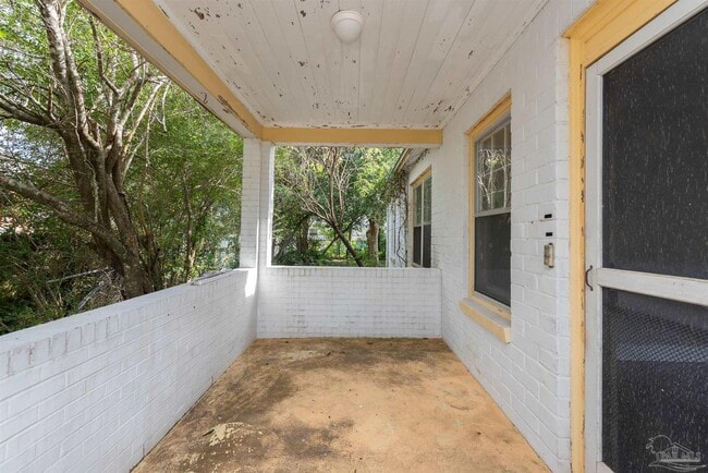 Building Photo - 225 Bryant Rd