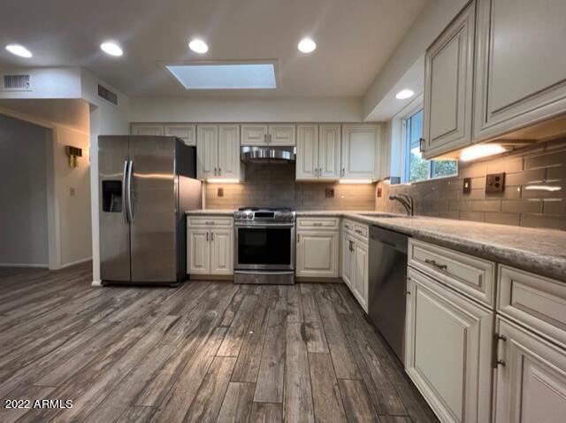 Building Photo - 9717 N 105th Dr