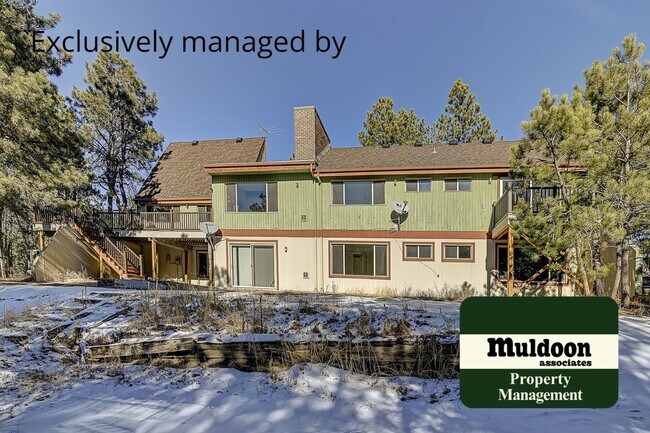 Foto del edificio - Stunning Black Forest Home!