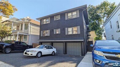 Building Photo - 401 Undercliff Ave