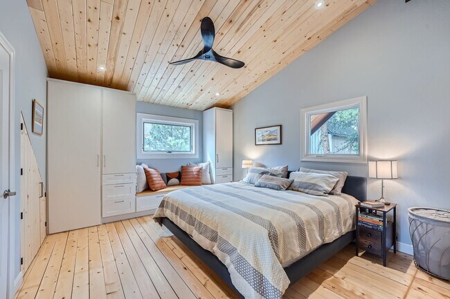 Foto del edificio - 574 N Cedar Brook Rd
