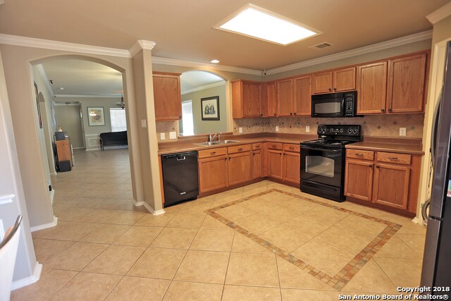 Building Photo - 10722 Impala Springs