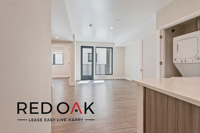 Foto del edificio - Incredible Two Bedroom Featuring Spacious ...