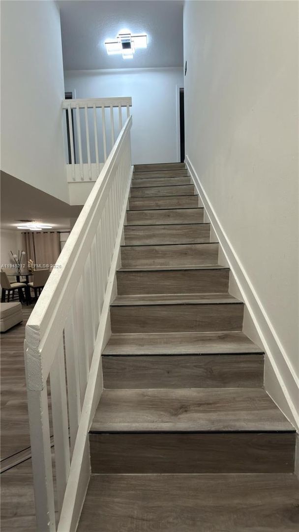 Building Photo - 1001 SW 98th Ave