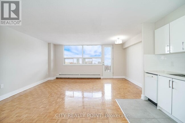 Photo du bâtiment - 1500 Bathurst St