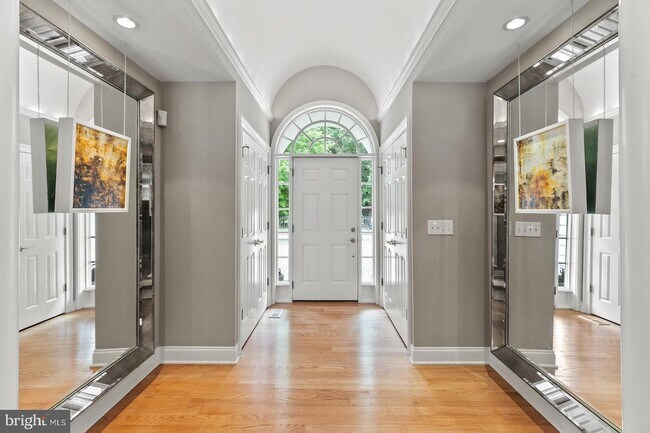Foto del edificio - 325 Cherry Hill Rd