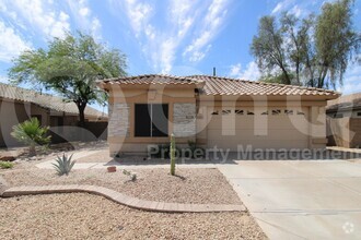 Building Photo - 624 S 108th Pl