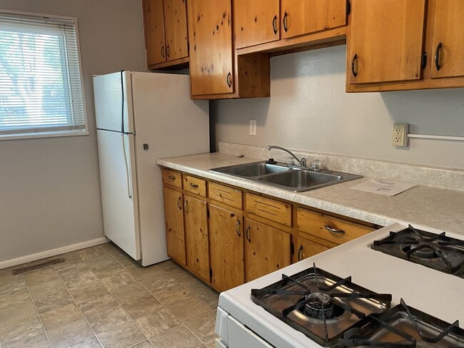 Foto del edificio - 2 bedroom duplex - Illinois