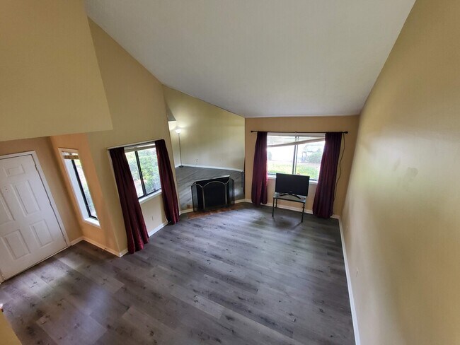 Building Photo - 1606 Parkaire Crossing