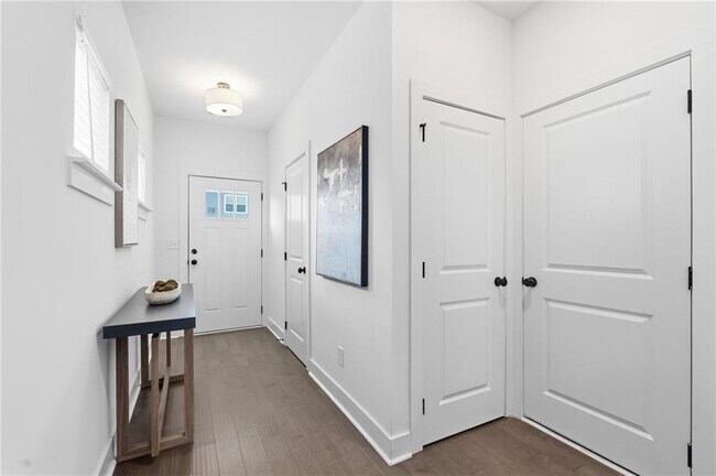 Foto del edificio - 1883 Plainsboro Dr