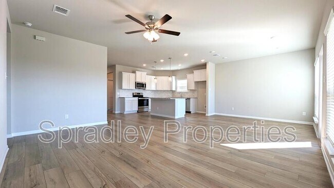 Foto del edificio - 2716 Fox River Dr