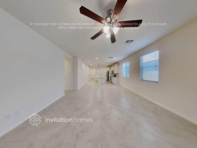 Foto del edificio - 4391 N 196th Ave