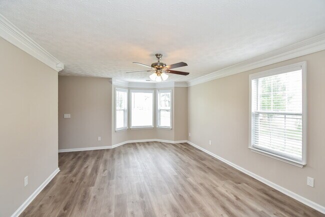 Building Photo - 2914 Water Lily Ct