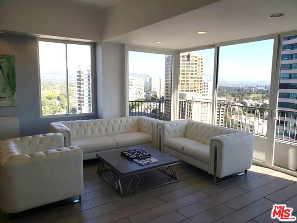 Foto principal - 10501 Wilshire Blvd