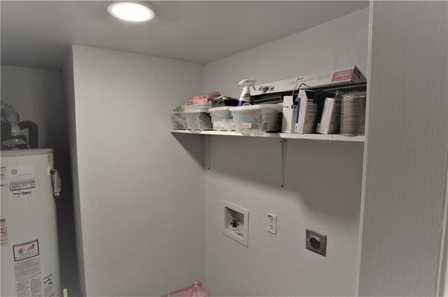Building Photo - 6907 Lovely Ln