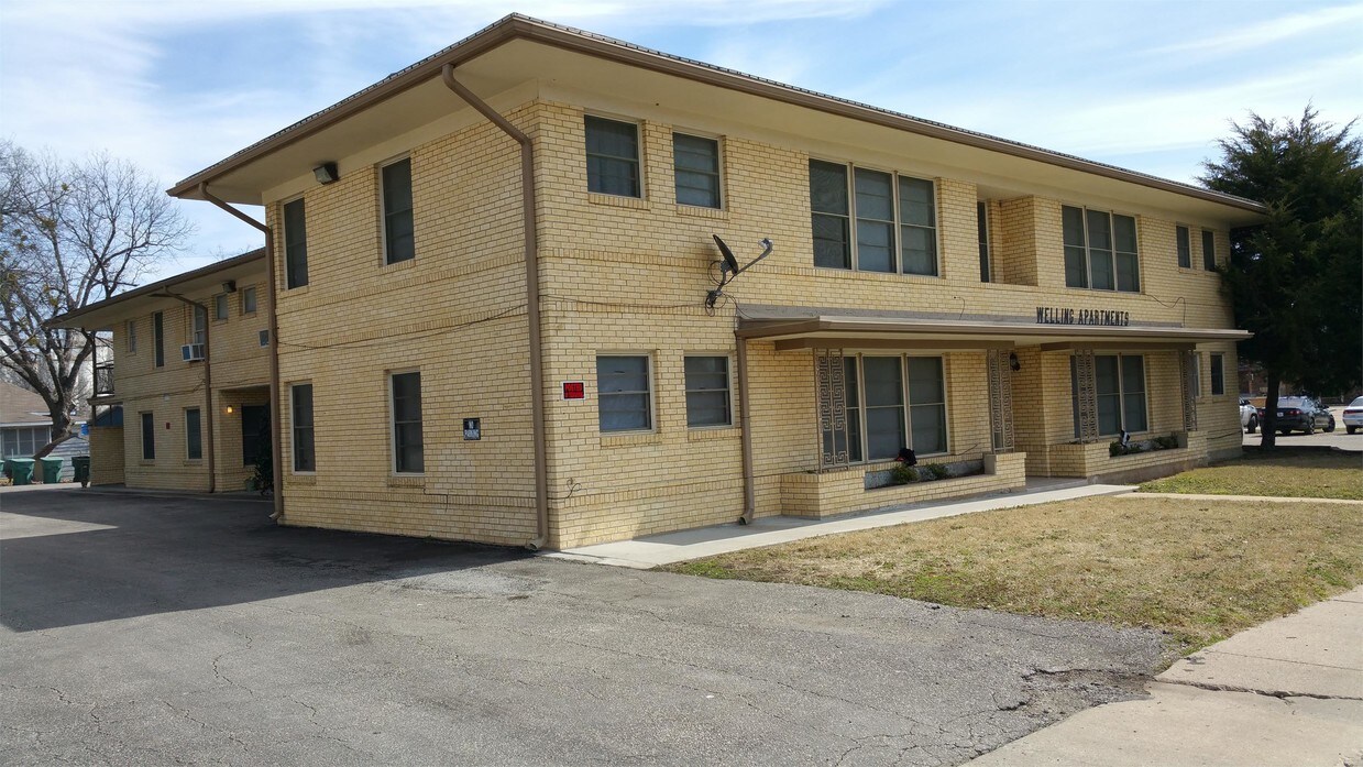 Building Photo - 523 S Travis St